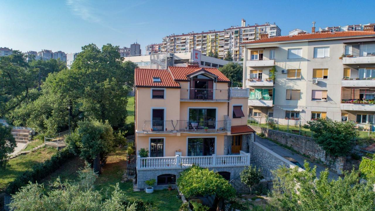 Apartment Anai Риека Экстерьер фото